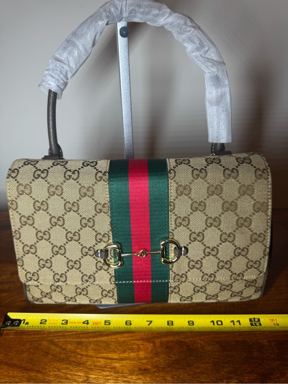 Canvas Shoulder Bag. No Brand.